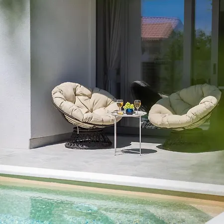 Beautiful Tina Villa Privlaka (Zadar)
